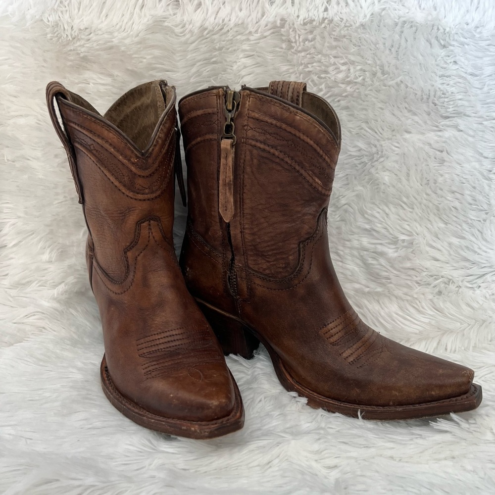 Ariat Distressed Boots